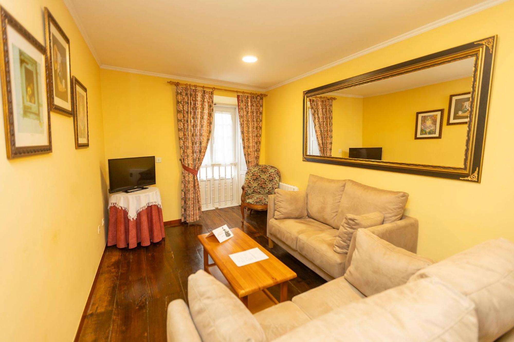 Escuder Apartamentos Turisticos Ribadeo Dış mekan fotoğraf