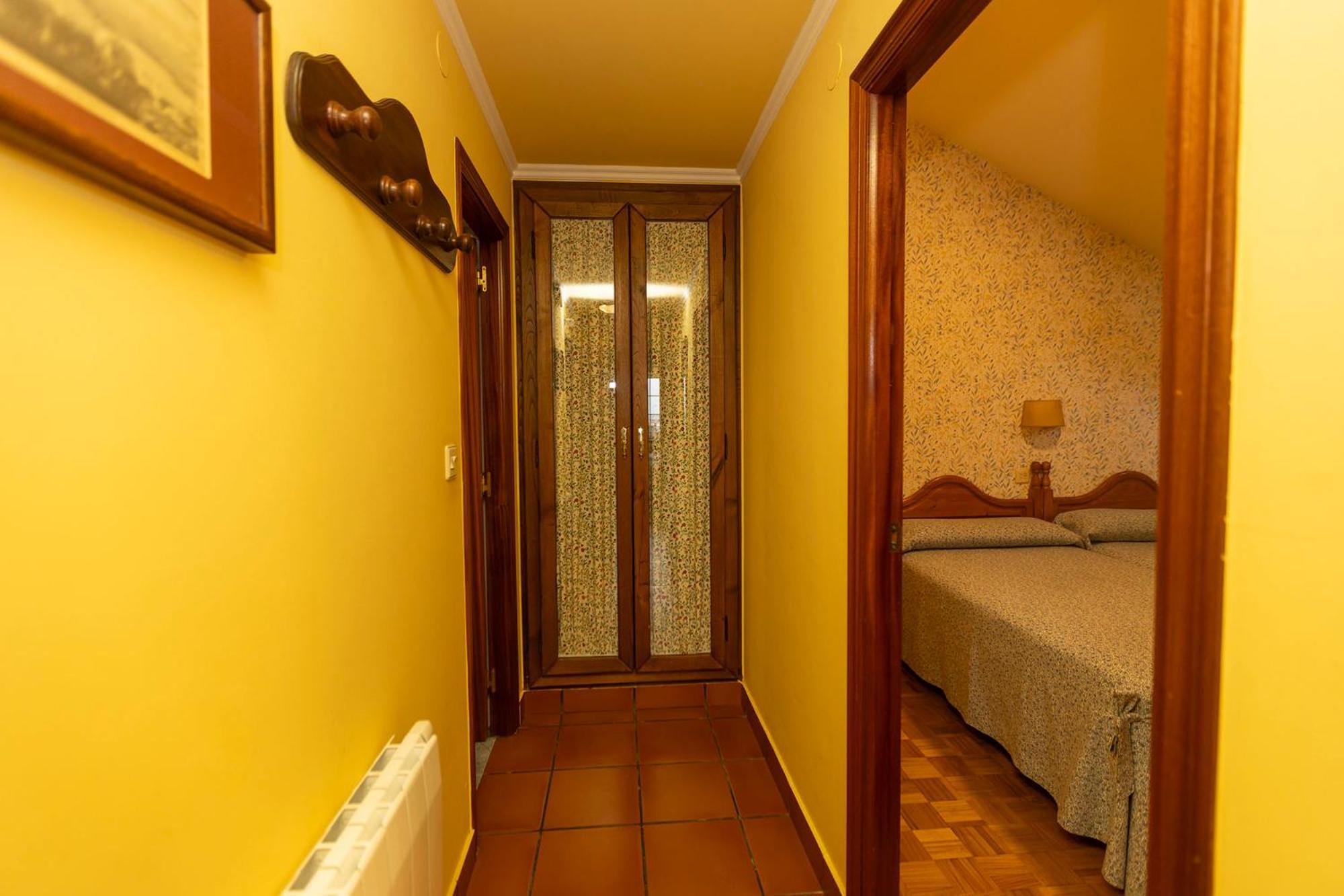 Escuder Apartamentos Turisticos Ribadeo Dış mekan fotoğraf