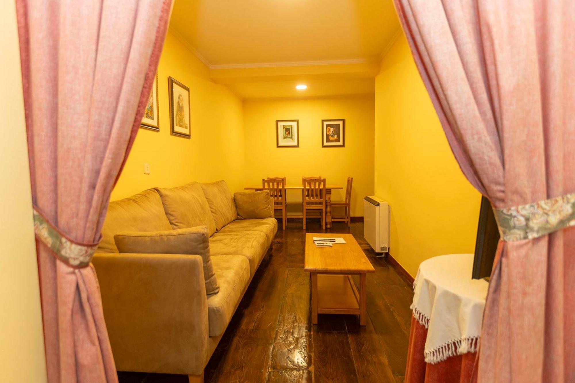 Escuder Apartamentos Turisticos Ribadeo Dış mekan fotoğraf