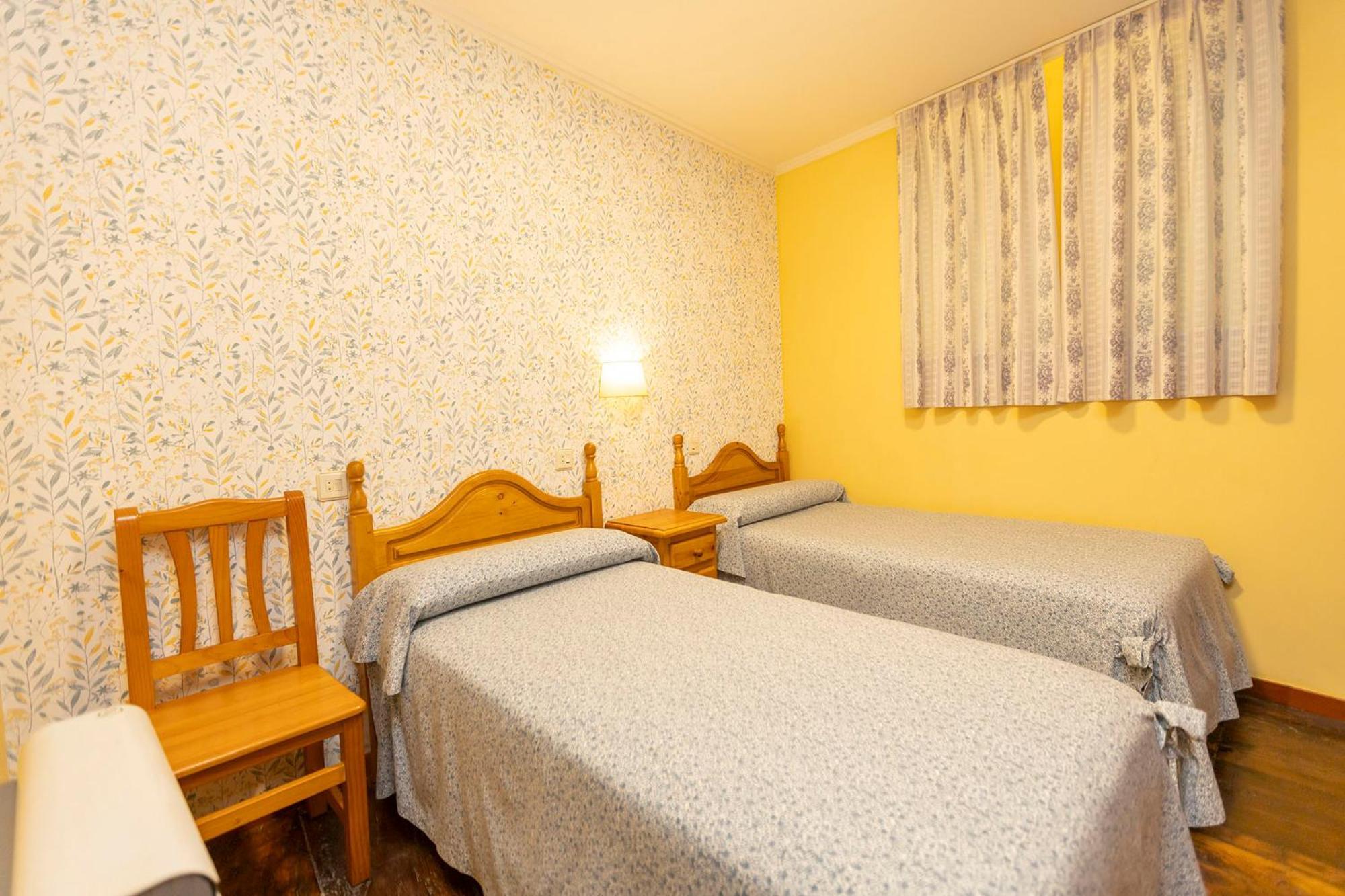 Escuder Apartamentos Turisticos Ribadeo Dış mekan fotoğraf