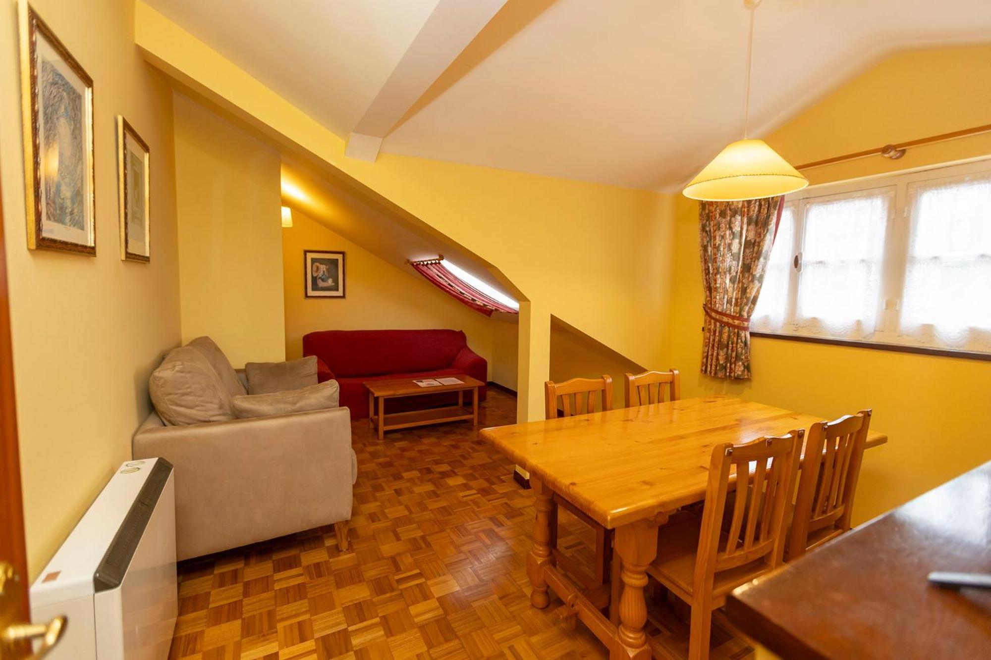Escuder Apartamentos Turisticos Ribadeo Dış mekan fotoğraf